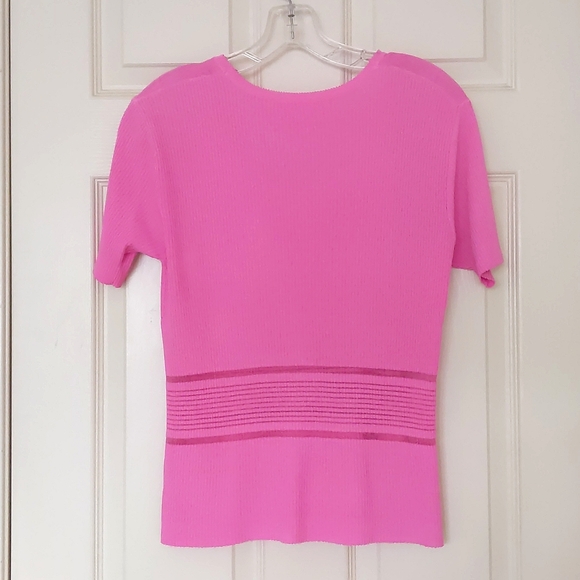 Cotton Blended Lightweight and Stretchable Two pieces Top Set w/multi patterns. - Picture 2 of 6